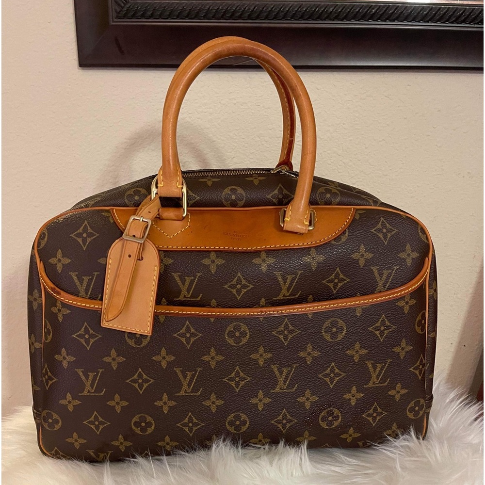 Authentic Louis Vuitton Deauville